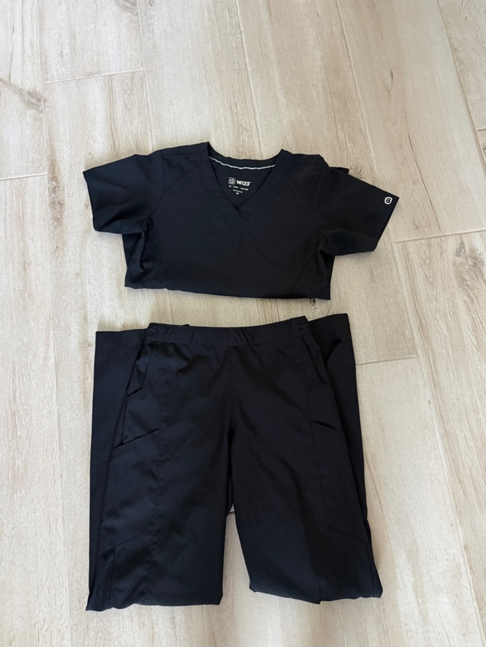 Wink Black Medical Scrub Set with V-Neck Top XS top, S bottom